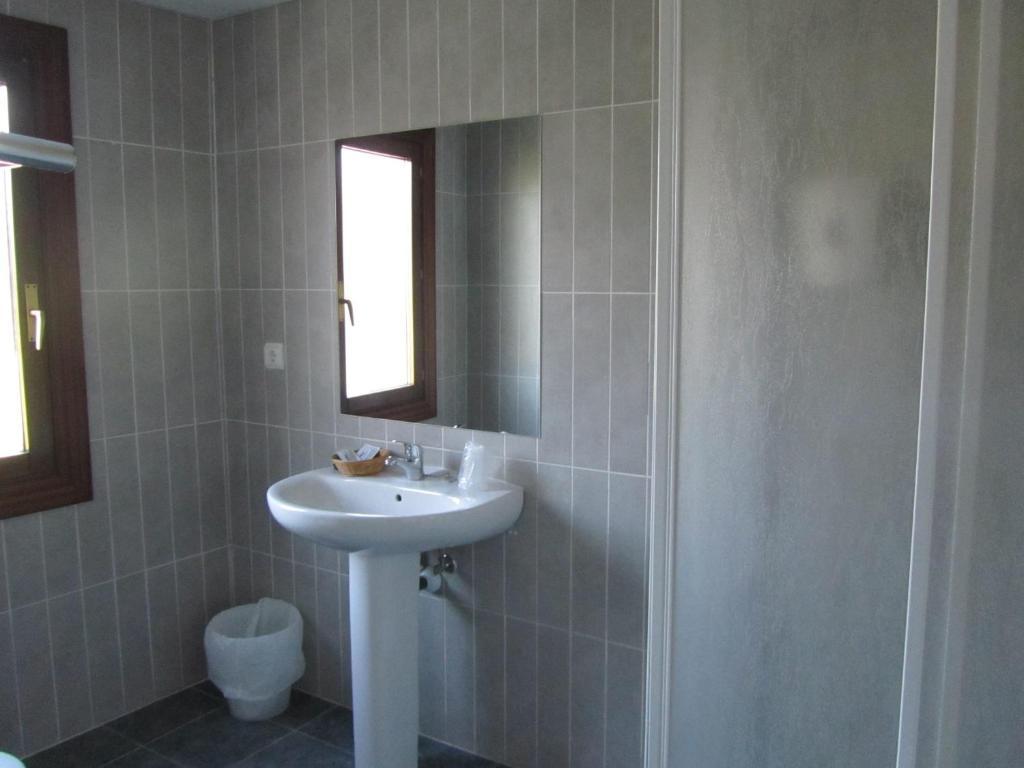 Hotel Ruta El Nuevo Molino Pancorbo Quarto foto